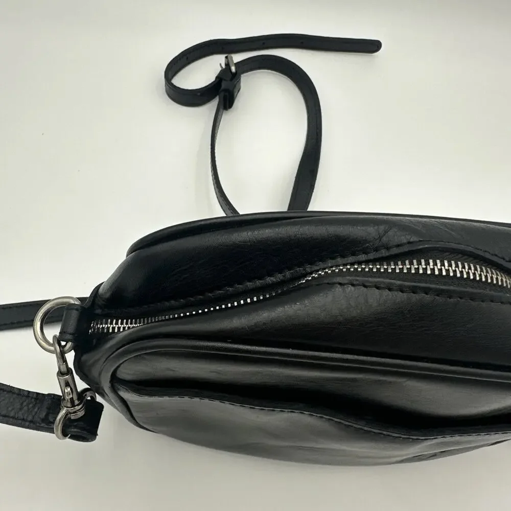 Patricia Nash strap lightly